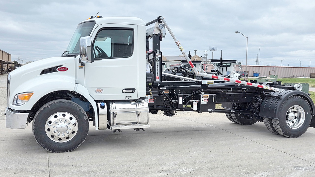 NEO-Trucks_Website_2027-PETERBILT-536_1 Large