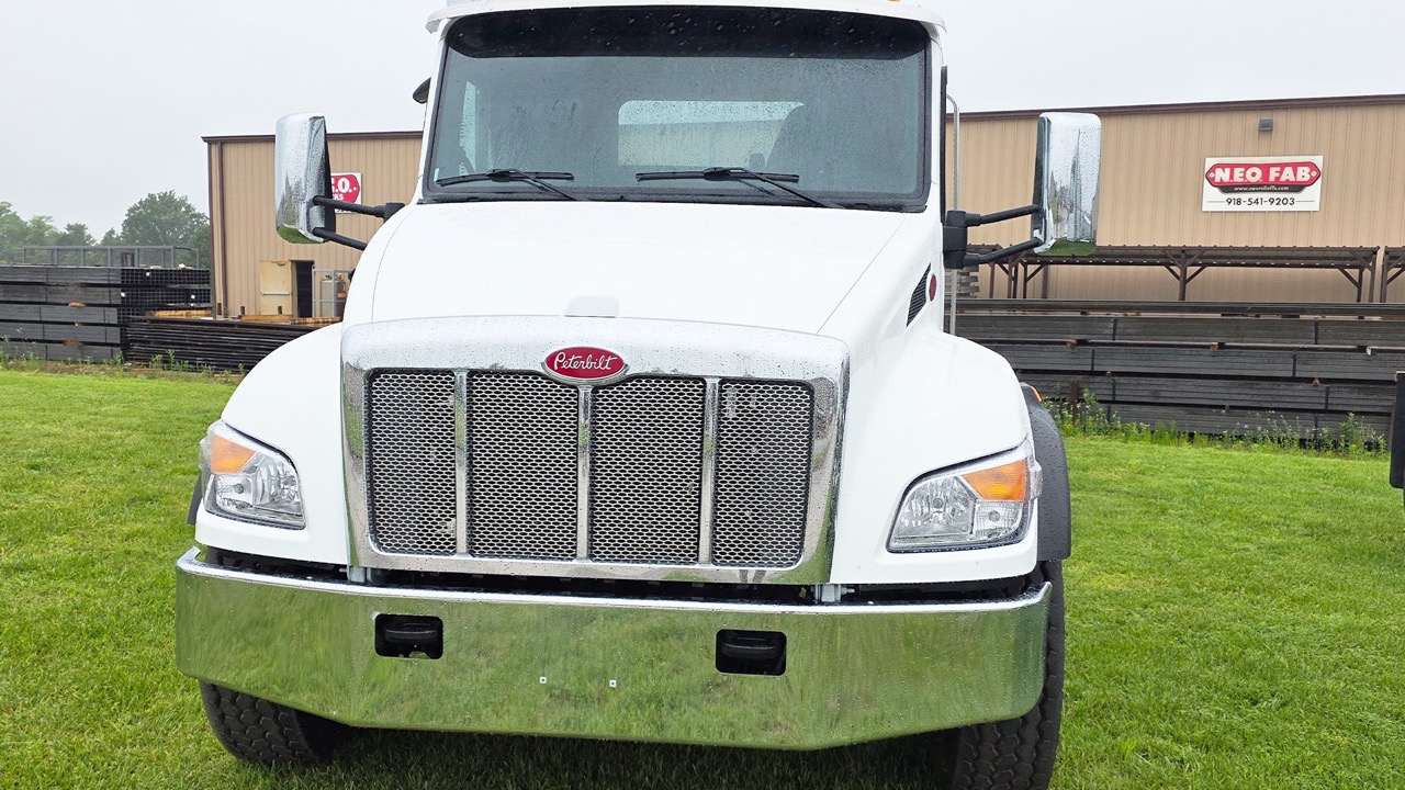 NEO-Trucks_Website_2027-PETERBILT-548_4 Large